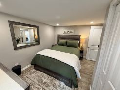 Modern 2BR Retreat w Heated Floors-Gazebo