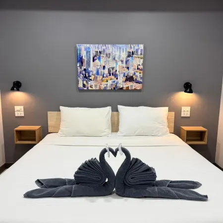 The Hub Hotel Surin
