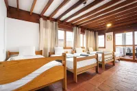 El Templo Surf House - 2-Star