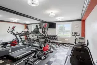 Ramada by Wyndham Surrey/Langley - Gym