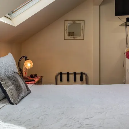 The Penthouse by Avantstay Downtown Condo + Cal King Beds Historic Bates Plaza, Paso Robles