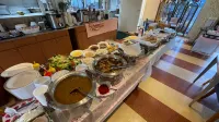Hotel Crown Hills Arakawaoki - breakfast