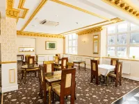 馬利克 - 一家裝飾藝術飯店 东区附近的飯店