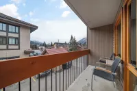 Banff Ptarmigan Inn - vue sur la montagne