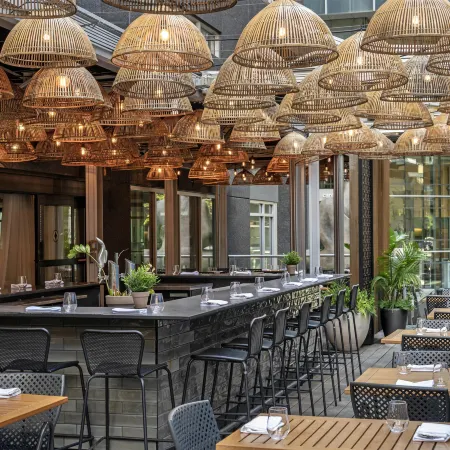 Warwick Le Crystal Montreal