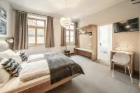 Hotel Am Markt - Flughafentransfer