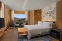 Le Méridien Dehradun Resort & Spa - インフィニティプール