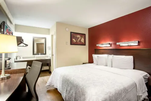Red Roof Plus+ Baltimore-Washington DC/BWI Airport - parcheggio