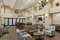 Hampton Inn & Suites Enid - parking