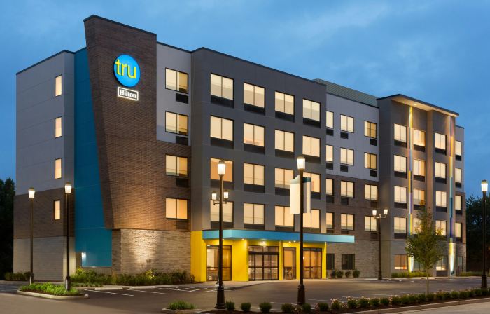 Tru by Hilton St. Charles St. Louis