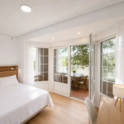 Hello Madrid Norte 라스 타블라스역 (메트로) 주변 호텔