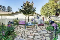 Heart of Historic Chickamauga! Chic Studio w/ Pool - Wifi