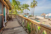 Amaca Beach Hotel - Puerto Vallarta Eco Resort & Spa - Merinäköala