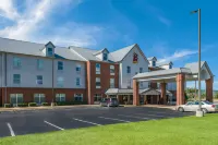 Red Roof Plus+ & Suites Birmingham - Bessemer - parking