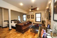 The Cochrane House Luxury Historic Inn - 3-Star