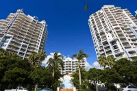 Bel Air on Broadbeach - Official Hotels in Broadbeach