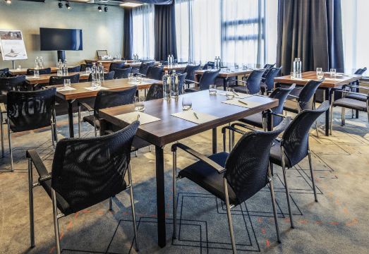 4. 머큐어 암스테르..