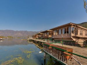 California Houseboats