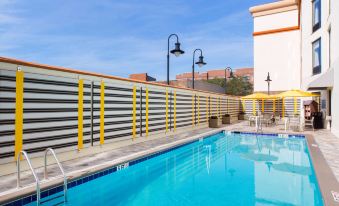 DoubleTree by Hilton Hotel Savannah Historic District