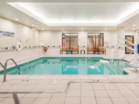 コートヤード バイ マリオット ボストン ウォルサム ウォルサムのホテル