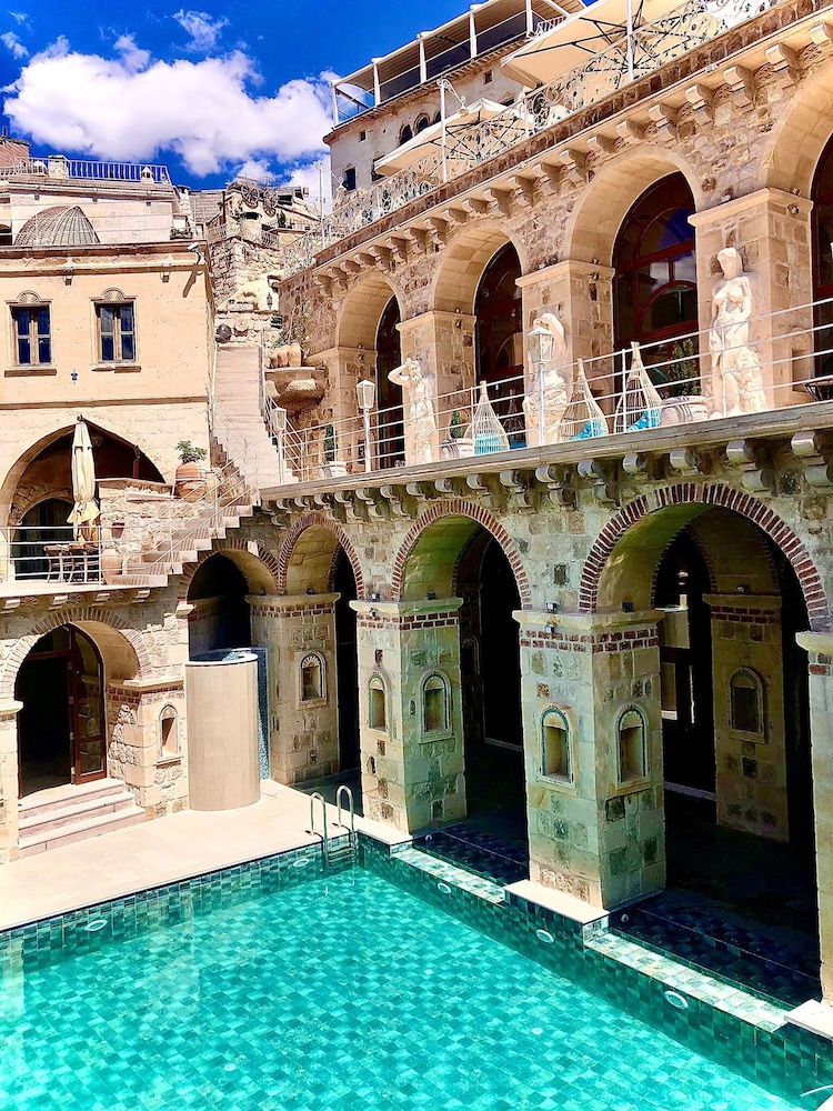 Elika Cave Suites