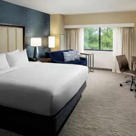 Doubletree by Hilton Nashua Hotels in Nashua