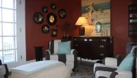 Hope and Glory Inn and Vineyard