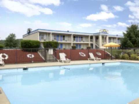 Days Inn by Wyndham Staunton Hotels in Augusta County