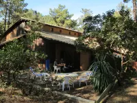 Les Maisons de la foret
