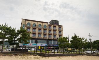 3. 알프스비치..