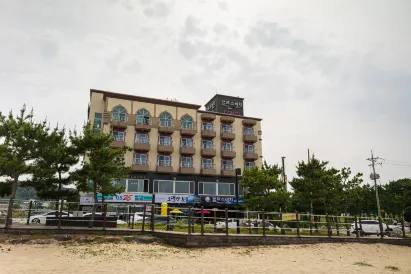 Yangyang Alps Beach
