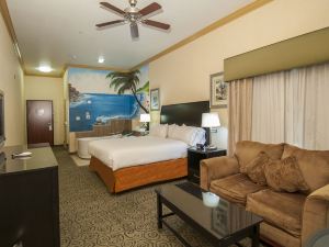 Holiday Inn Express & Suites Bakersfield Central