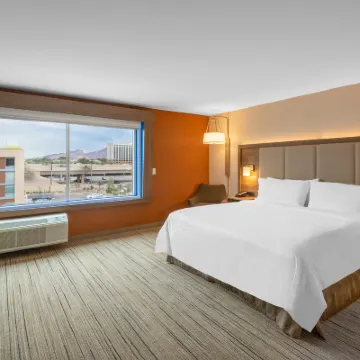 Holiday Inn Express & Suites PHOENIX - AIRPORT NORTH by IHG Hotels near Ballet Arizona