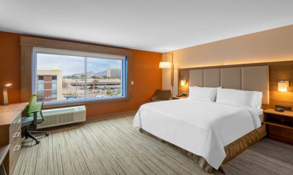 Holiday Inn Express & Suites Phoenix - Airport North by IHG