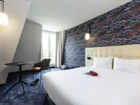 Ibis Styles Puteaux Paris la Défense