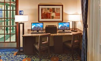 Holiday Inn Express & Suites Detroit-Novi