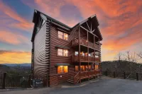 Blue Ridge Refuge 8 Bedroom Cabin by RedAwning Hotel a Sevierville