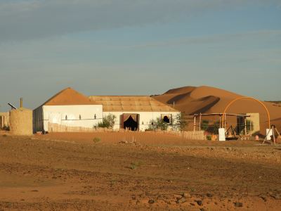Sleep in Luxury Tent in Desert