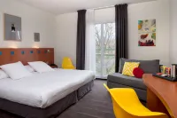 The Originals Boutique Hôtel le Pariou Issoire فنادق في Saint-Cirgues-sur-Couze