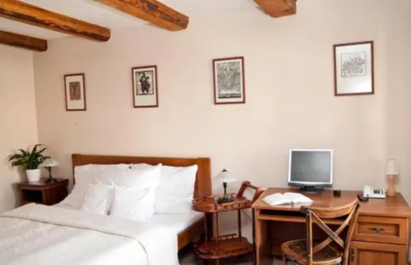 澤拉特霍拉瓦酒店