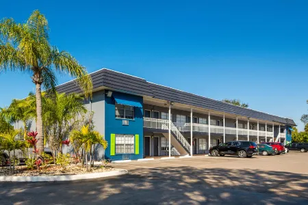 SureStay Hotel by Best Western Sarasota Lido Beach