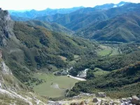 Apartamentos Javier Hotels in Camaleno