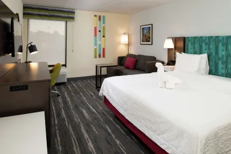 Hampton Inn Greensboro-Airport