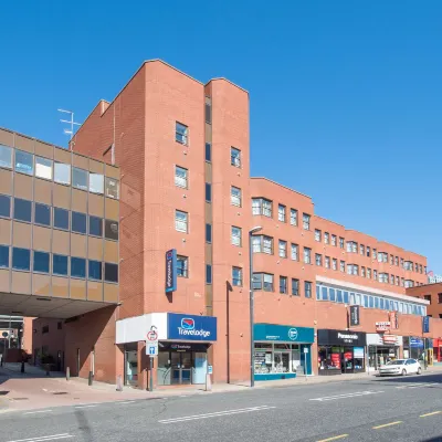 Travelodge Leeds Central Vicar Lane 王立武具博物館周辺のホテル