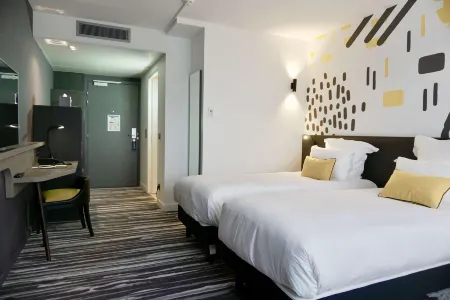 Golden Tulip Roissy Saint Witz Отели в г. Ла Шапель-ан-Серваль