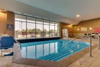 Drury Inn & Suites Meridian - Pools