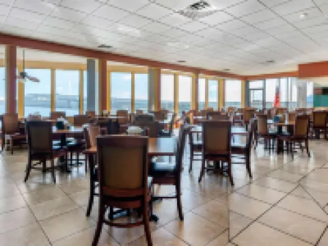 Quality Inn & Suites Palatka Riverfront Hotels in Palatka