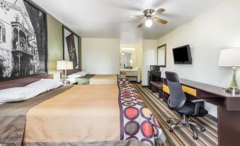 Super 8 by Wyndham Brookhaven