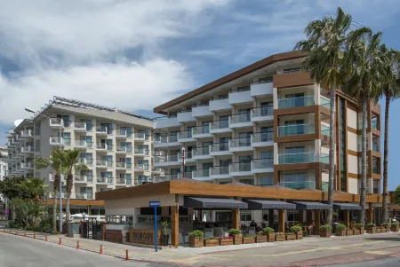 Riviera Hotel & Spa