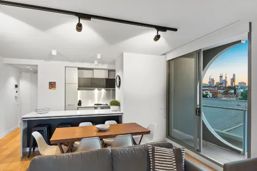 District Apartments Fitzroy - balcón